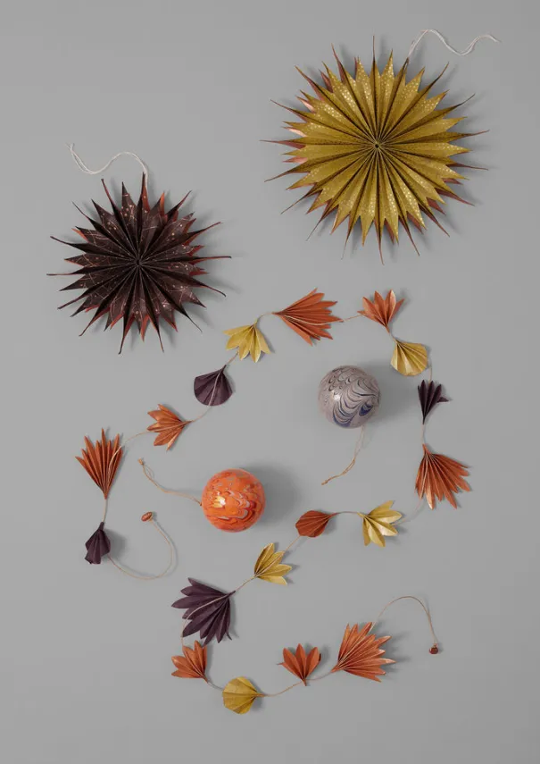 Outlet Concertina Petal Paper Garland Christmas Decorations