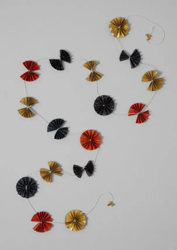 Best Cosmos Lokta Paper Rosette Garland Christmas Decorations