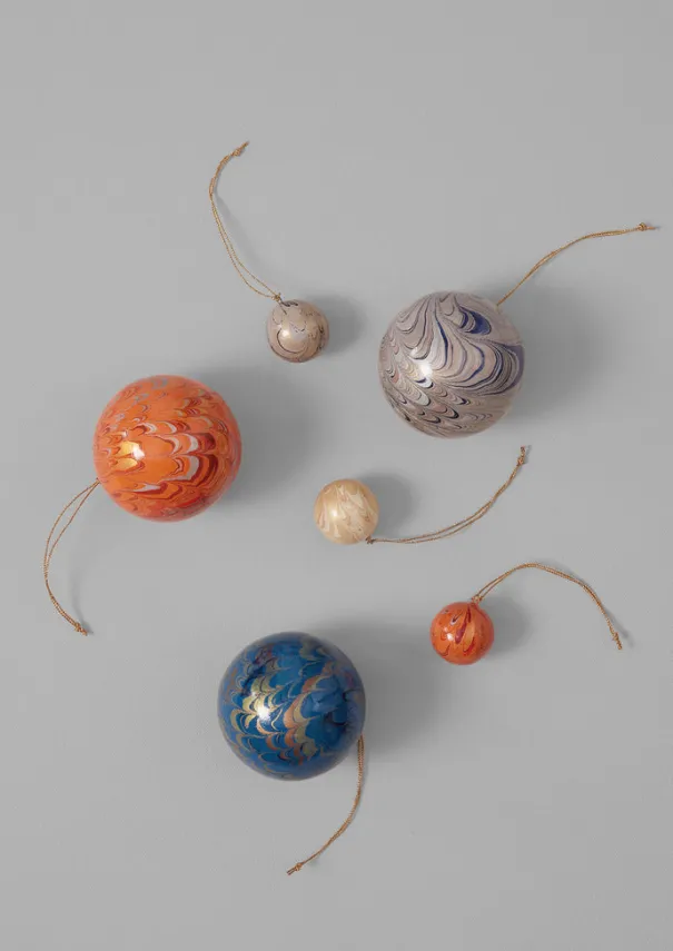 Discount Hand Marbled Bauble Christmas Decorations