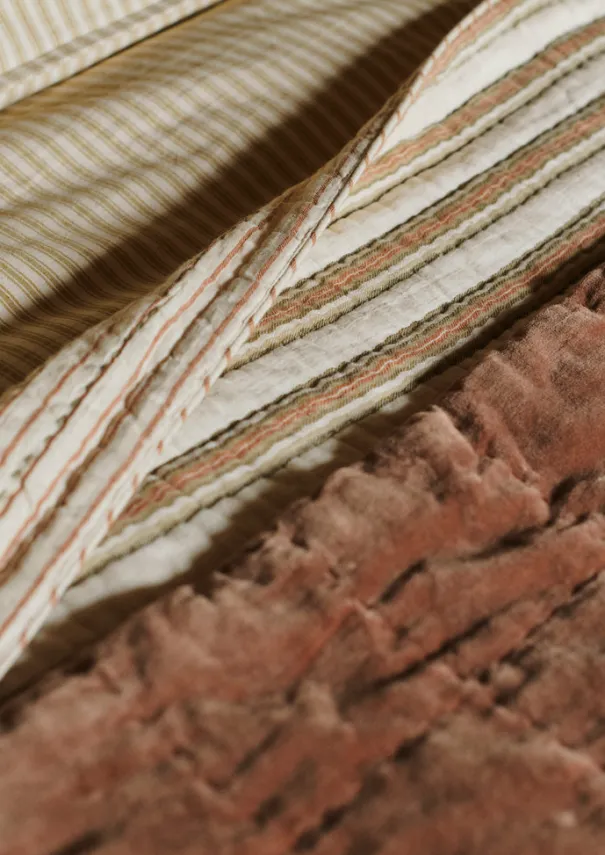 Clearance Hand Stitched Organic Velvet Quilt Textiles|Blankets & Throws