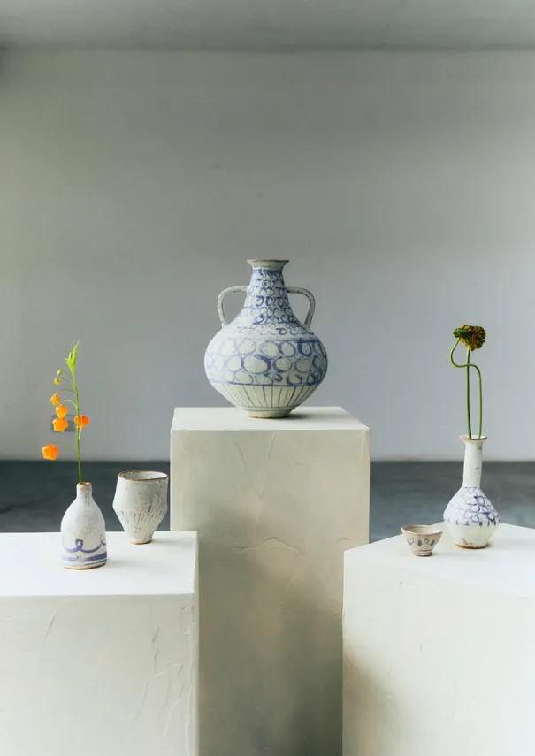 New Kate Semple Tall Lines Beaker Decorative Pieces|Ceramics