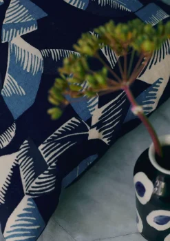 Discount Kinetic Geo Linen Cushion Cover Textiles|Cushions & Covers