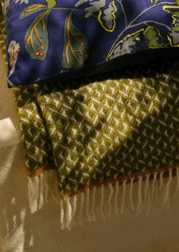 Trailing Foliage Linen Cushion Cover Textiles|Cushions & Covers